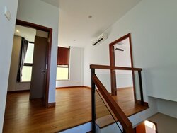 Lornie Road (D11), Terrace #426048161